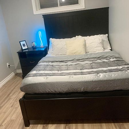 1 Room In A Cozy And Beautiful Basement Guelph Zewnętrze zdjęcie