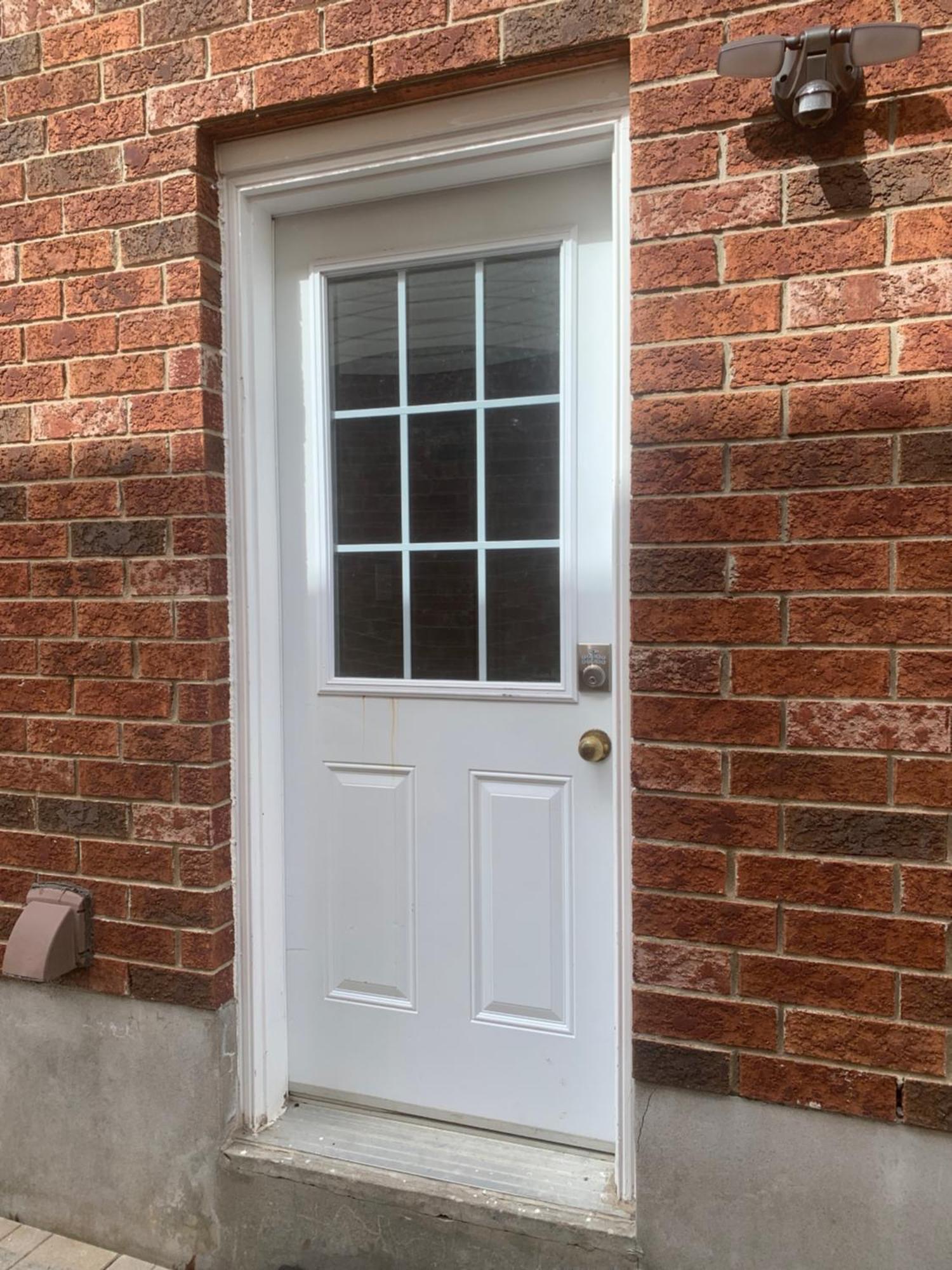 1 Room In A Cozy And Beautiful Basement Guelph Zewnętrze zdjęcie